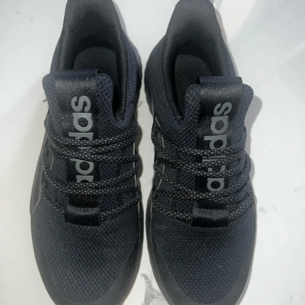 Adidas Running Shoes sz 5